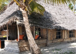 Emayani Beach Lodge Banda